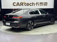 BMW 7 Series 740Li Luxury M Sport Package - фото 5