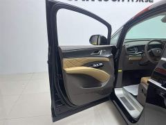 Denza D9 DM-i 1040 Premium - ფოტო 13
