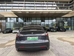 Tesla Model Y Rear-Wheel Drive - ფოტო 3