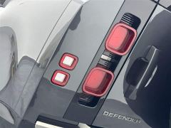 Land Rover Defender 110 3.0T P400 X-Dynamic HSE - photo 10