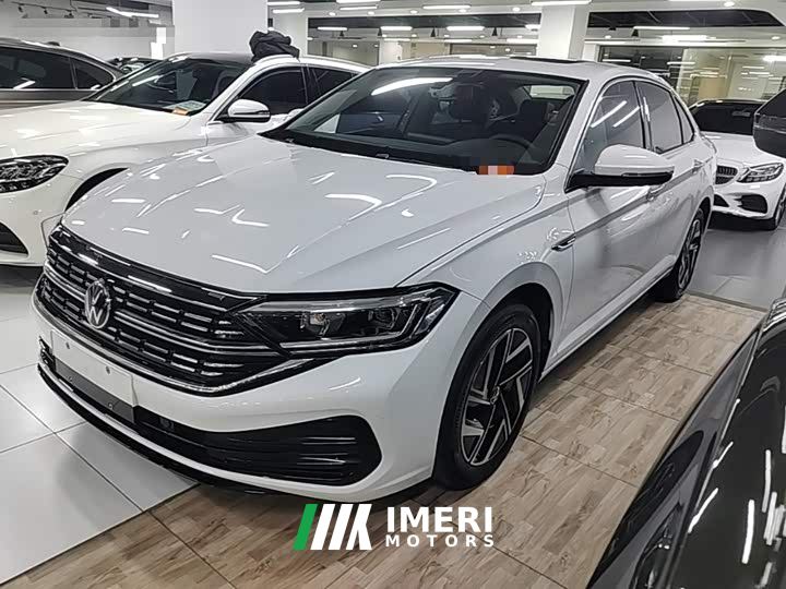 Volkswagen Sagitar 300TSI DSG Excellence Edition - автомобиль из Китая