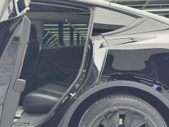 Tesla Model Y Long Range All-Wheel Drive - photo 9