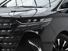 Toyota Alphard Hybrid 2.5L Premium Edition - photo 6
