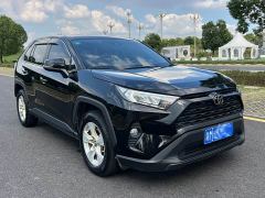 Toyota RAV4 2.0L CVT FWD Urban Edition - photo 2