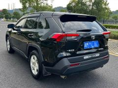 Toyota RAV4 2.0L CVT FWD Urban Edition - photo 3