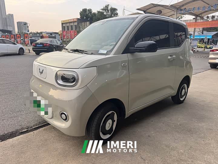 Wuling Hongguang MINIEV Third Generation 215km Youth Edition - car from China