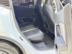 Tesla Model Y Rear-Wheel Drive - ფოტო 11