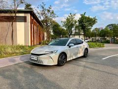 Toyota Camry Hybrid 2.0HG Premium Edition - photo 1