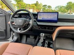 Toyota Camry Hybrid 2.0HG Premium Edition - photo 18