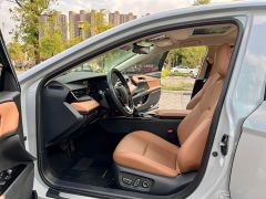 Toyota Camry Hybrid 2.0HG Premium Edition - photo 7