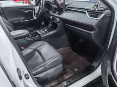 Toyota Wildland Hybrid 2.5L E-CVT FWD Luxury Plus - фото 12