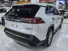 Toyota Wildland Hybrid 2.5L E-CVT FWD Luxury Plus - фото 6