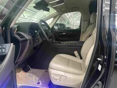 Toyota Vellfire Crown Hybrid 2.5L Premium Edition - фото 11