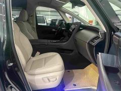 Toyota Vellfire Crown Hybrid 2.5L Premium Edition - фото 16