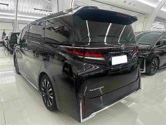 Toyota Vellfire Crown Hybrid 2.5L Premium Edition - фото 17
