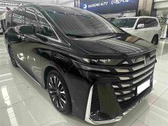 Toyota Vellfire Crown Hybrid 2.5L Premium Edition - фото 3