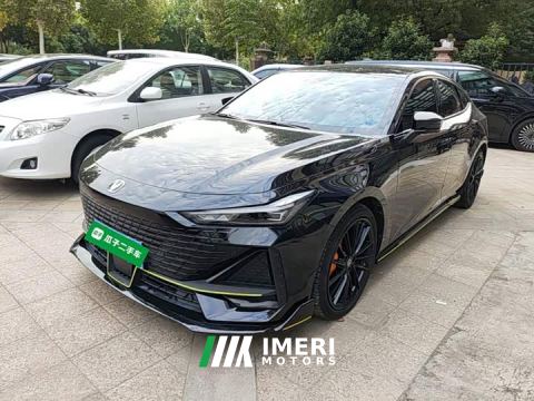 2022 Changan UNI-V 1.5T Sport Edition - автомобиль из Китая