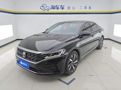Volkswagen Passat Facelift 330TSI Luxury - фото 1