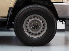Toyota Land Cruiser (Imported) LC78 4.0L Manual - фото 17