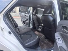 Toyota Avalon Hybrid 2.5L Luxury - photo 11