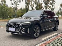 Audi Q5L Facelift 45T Luxury Sport - фото 1