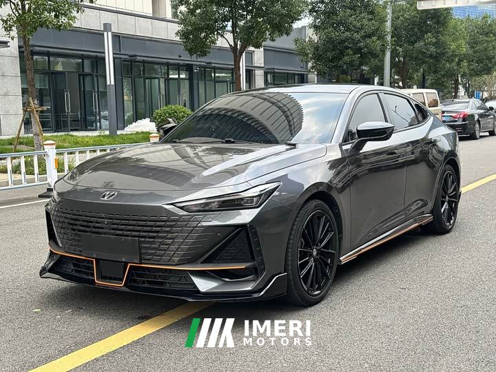 Changan UNI-V 1.5T Sport Edition - автомобиль из Китая