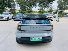 Volvo EX30 Rear-Wheel Drive Extended Range Ultra - photo 5