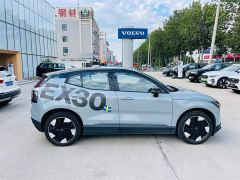 Volvo EX30 Rear-Wheel Drive Extended Range Ultra - photo 6