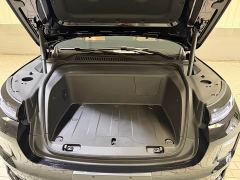 Leapmotor D19 Pure Electric 720 Smart Luxury Edition Six-Seater - фото 15