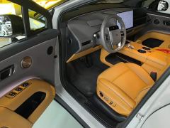 Li Auto i8 Standard Edition - ფოტო 15
