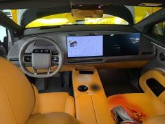 Li Auto i8 Standard Edition - ფოტო 9