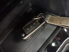 Volkswagen Tiguan L 330TSI Automatic Two-Wheel Drive R-Line Flagship - photo 8