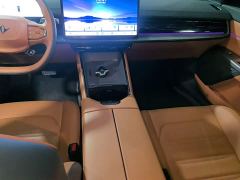 Dongfeng eπ007 Pure Electric 530 Ruoyi Edition - фото 13