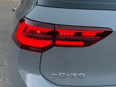 Volkswagen Golf 280TSI DSG R-Line 20th Anniversary Edition - photo 9