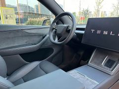 Tesla Model Y L Long Range All-Wheel Drive - ფოტო 12