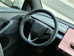 Tesla Model Y L Long Range All-Wheel Drive - ფოტო 15