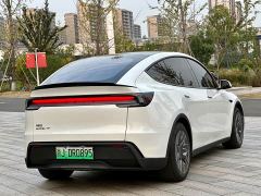 Tesla Model Y L Long Range All-Wheel Drive - ფოტო 6