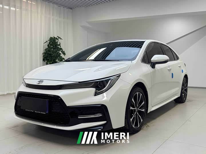 Toyota Corolla 1.8L CVT Sport - ავტომობილი ჩინეთიდან