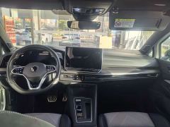 Volkswagen Golf 300TSI R-Line - photo 6