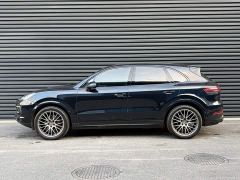 Porsche Cayenne 3.0T Platinum Edition - ფოტო 3