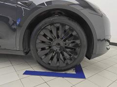 Tesla Model Y Rear-Wheel Drive - ფოტო 6