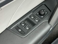 Volkswagen Taos 3 Million Units Select Edition 330TSI - фото 12