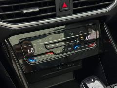 Volkswagen Taos 3 Million Units Select Edition 330TSI - фото 17