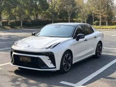 Lynk & Co 03 1.5T DCT Pro - ფოტო 1