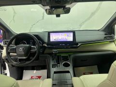 Toyota Sienna 2.5L Hybrid AWD Premium - photo 10