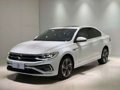 Volkswagen Bora 200TSI DSG Smart Travel PRO - ფოტო 1