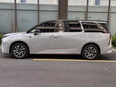 MAXUS 9 Super Hybrid Long Range Forest Edition 7-seater - ფოტო 4