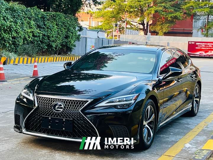 Lexus LS 500h Premium