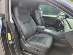 Tesla Model Y Long Range All-Wheel Drive - ფოტო 10