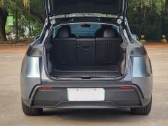 Tesla Model Y Long Range All-Wheel Drive - ფოტო 12